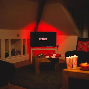  Apartment Games And Movies Lounge 7 Bed Centre